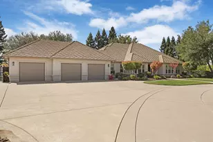 22559 N Peltier Ct, Acampo, CA 95220 - Photo 3