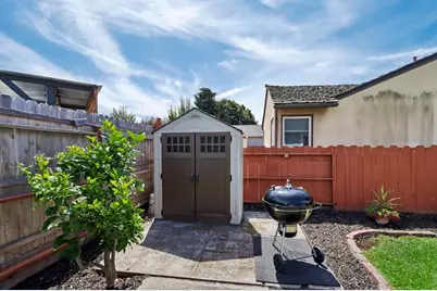 886 Via Manzanas, San Lorenzo, CA 94580 - Photo 31