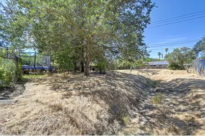 1710 Kenwood Street, Sacramento, CA 95815 - Photo 87
