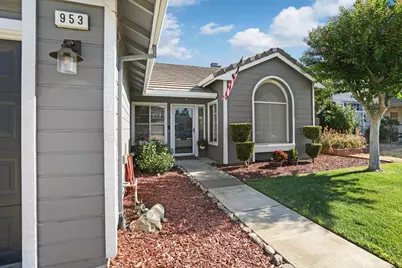 953 Lake Canyon Avenue, Galt, CA 95632 - Photo 7