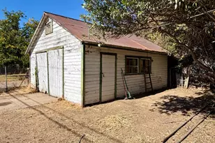 1113 Grand Ave, Olivehurst, CA 95961 - Photo 11