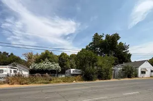1113 Grand Ave, Olivehurst, CA 95961 - Photo 3