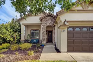 2073 Tracy Ct, Folsom, CA 95630 - Photo 3