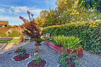 7416 Foxburgh, Elk Grove, CA 95757 - Photo 33