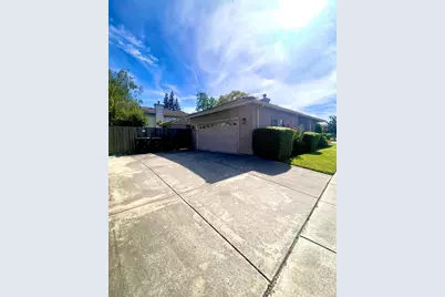 9762 Deep Water Lane, Stockton, CA 95219 - Photo 19