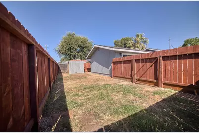 7281 N College Avenue, Pinedale, CA 93650 - Photo 27