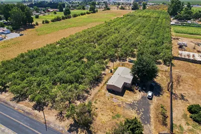 3330 E Service Road, Ceres, CA 95307 - Photo 9