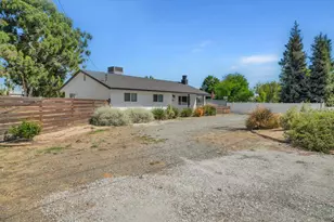 5442 Roselle Ave, Riverbank, CA 95367 - Photo 5