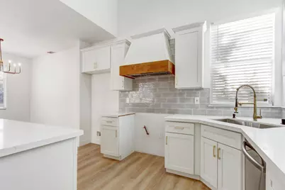 8228 Woods Edge Lane, Elk Grove, CA 95758 - Photo 15