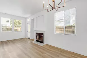 8228 Woods Edge Ln, Elk Grove, CA 95758 - Photo 5
