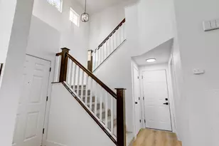 8228 Woods Edge Ln, Elk Grove, CA 95758 - Photo 19