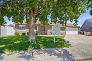 2045 Pajaro Ct, Livingston, CA 95334 - Photo 3