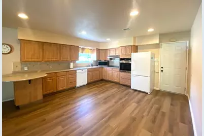 2985 Redwood Drive, Merced, CA 95340 - Photo 7