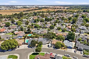 928 Valley Wind Way, Ceres, CA 95351 - Photo 33