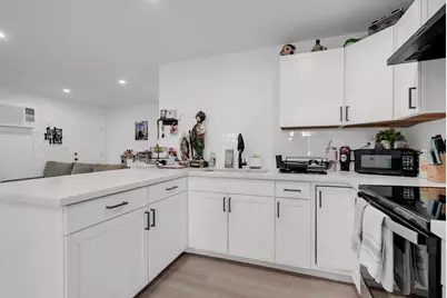 32 S Anthony Avenue, Stockton, CA 95215 - Photo 9