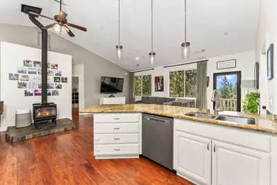 17067 Lawrence Way, Grass Valley, CA 95949 - Photo 9