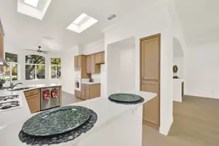 7100 Kingbird Ln, Roseville, CA 95747 - Photo 3