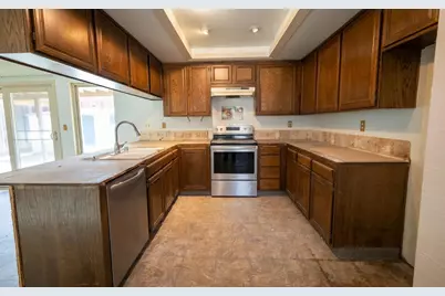 6316 Hillsdale Boulevard, Sacramento, CA 95842 - Photo 7