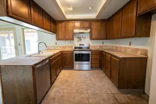 6316 Hillsdale Blvd, Sacramento, CA 95842 - Photo 7