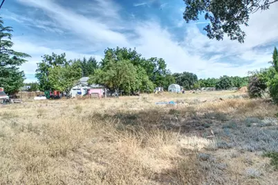 9437 Copperopolis Road, Stockton, CA 95215 - Photo 13