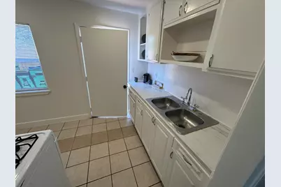 2517 E Harding Way, Stockton, CA 95205 - Photo 7