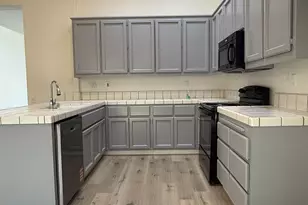 189 Sterling Oak Dr, Galt, CA 95632 - Photo 9
