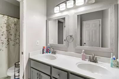 8427 Serio Way, Elk Grove, CA 98758 - Photo 23