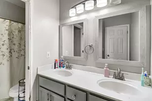 8427 Serio Way, Elk Grove, CA 98758 - Photo 23