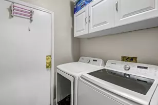 8427 Serio Way, Elk Grove, CA 98758 - Photo 35