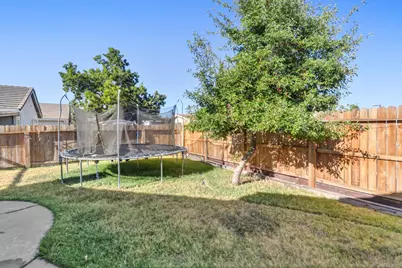8427 Serio Way, Elk Grove, CA 98758 - Photo 31