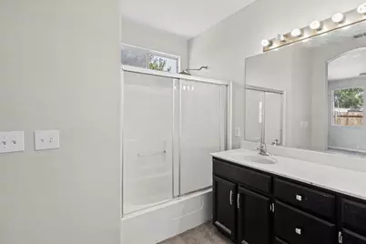 8427 Serio Way, Elk Grove, CA 95758 - Photo 29