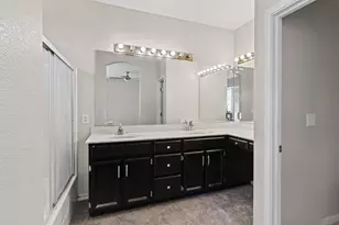8427 Serio Way, Elk Grove, CA 95758 - Photo 27