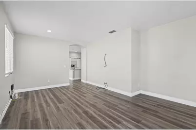 8427 Serio Way, Elk Grove, CA 95758 - Photo 7