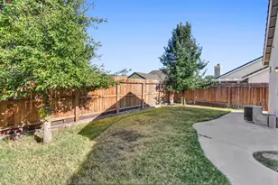 8427 Serio Way, Elk Grove, CA 95758 - Photo 45