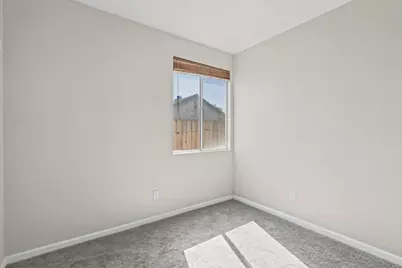 8427 Serio Way, Elk Grove, CA 95758 - Photo 33