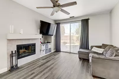 8427 Serio Way, Elk Grove, CA 98758 - Photo 7