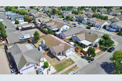 8427 Serio Way, Elk Grove, CA 98758 - Photo 41