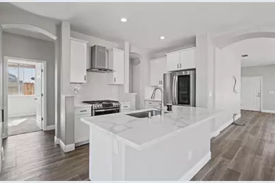 8427 Serio Way, Elk Grove, CA 95758 - Photo 15
