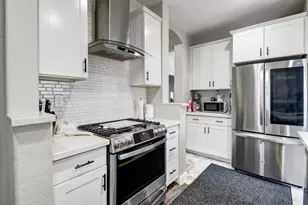 8427 Serio Way, Elk Grove, CA 98758 - Photo 17