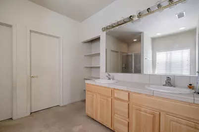 7250 Radha Drive, Sacramento, CA 95828 - Photo 19
