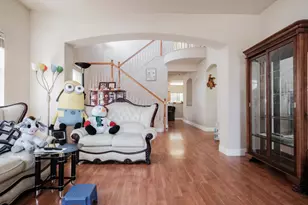 7250 Radha Dr, Sacramento, CA 95828 - Photo 7