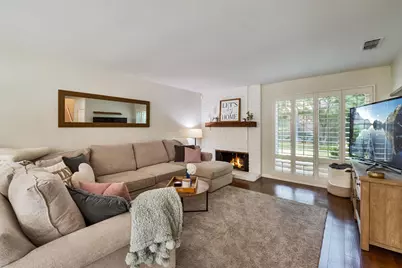 802 Dunbarton Circle, Sacramento, CA 95825 - Photo 3