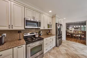 802 Dunbarton Cir, Sacramento, CA 95825 - Photo 9