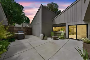 802 Dunbarton Cir, Sacramento, CA 95825 - Photo 33