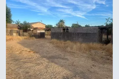 26422 N Highway 99, Acampo, CA 95220 - Photo 17