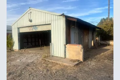 26422 N Highway 99, Acampo, CA 95220 - Photo 7