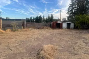 26422 N Hwy 99, Acampo, CA 95220 - Photo 19