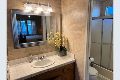 5900 Stone Bridge Lane, Bakersfield, CA 93313 - Photo 27