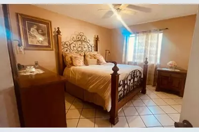 5900 Stone Bridge Lane, Bakersfield, CA 93313 - Photo 23