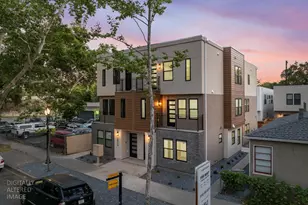 2820 D St, Sacramento, CA 95816 - Photo 3